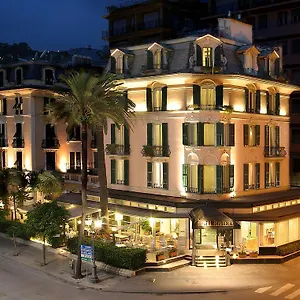 Riviera Hotell